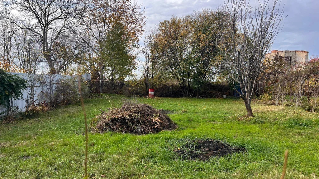 Участок 10 сот. на берегу водохранилища - Фото 3