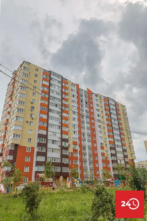 В продаже 1к.квартира 36,0 кв.м. с ремонтом по ул. Радужная д.13 - Фото 1