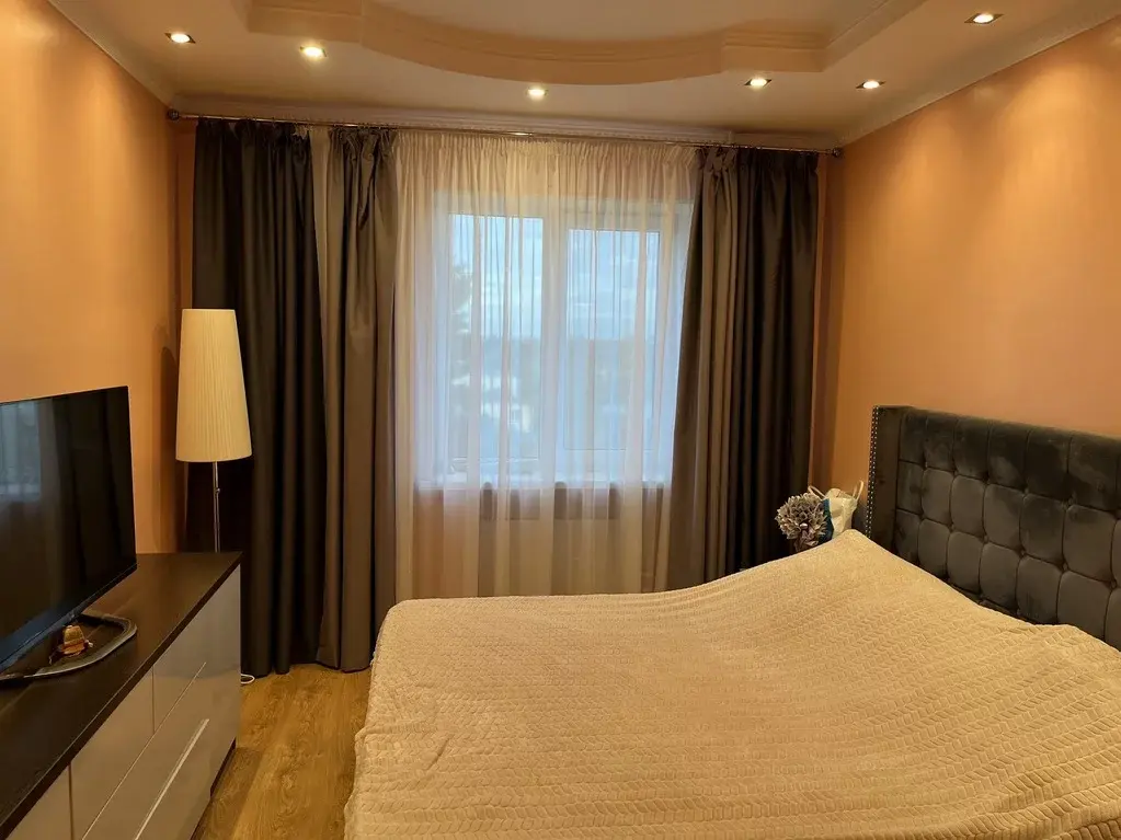 Продам 3-комн. квартиру в г. Голицыно с классным ремонтом. - Фото 4