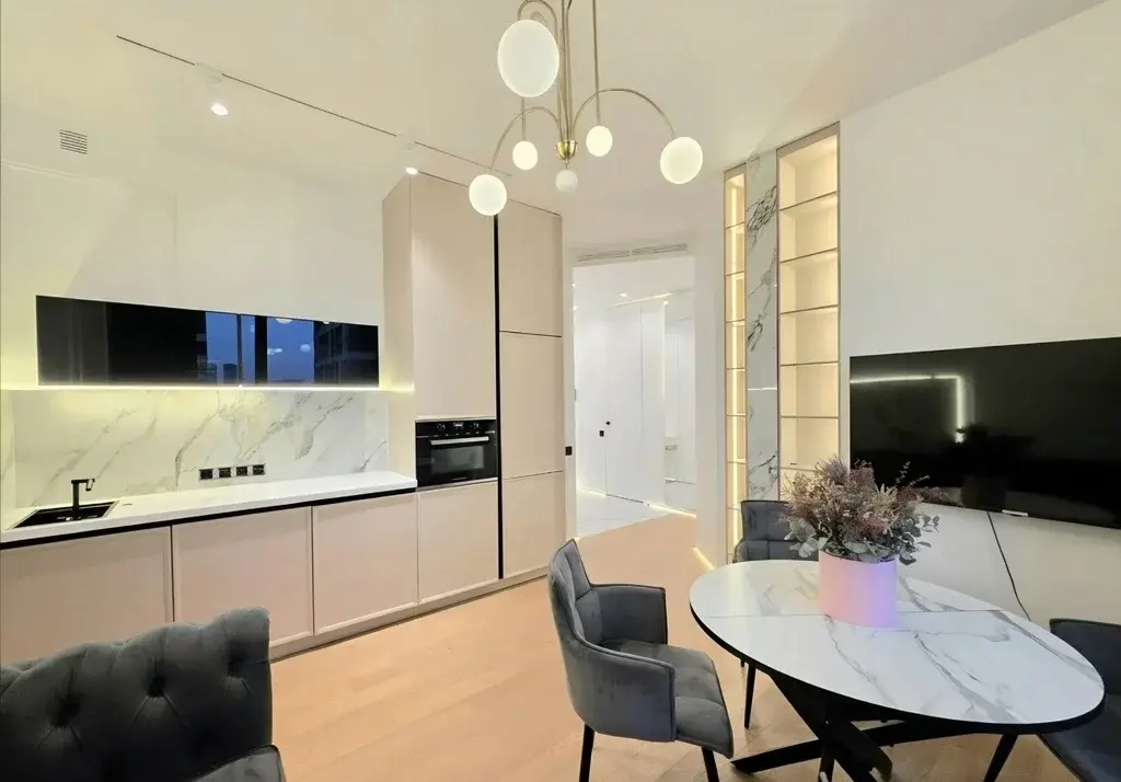 Продажа квартиры с дизайнерским ремонтом в ЖК «Headliner (Хедлайнер)» - Фото 1