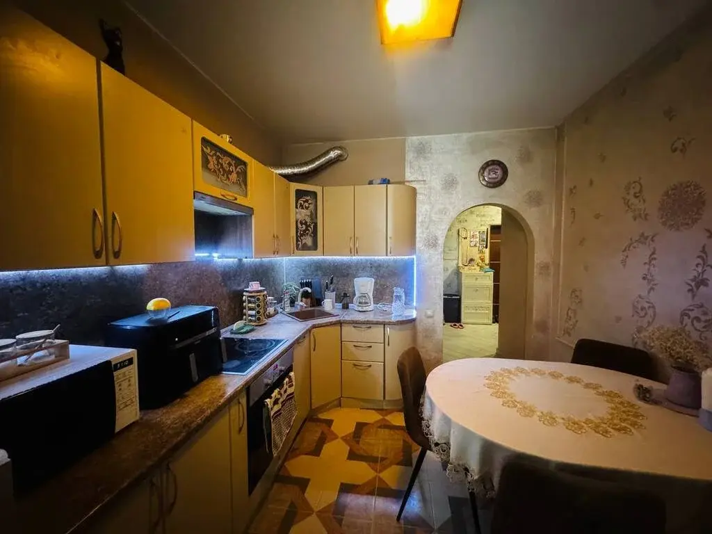 2-к. квартира, 67,9 м2, 1/3 эт. 2-к. квартира, 67,9 м2, 1/3 эт. - Фото 3