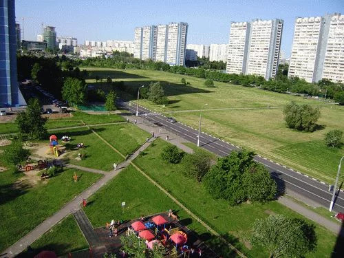 Тарусская 18 1. Тарусская Ясенево Москва. Бульвар Белопольского Ясенево. Благоустройство Ясенево Тарусская- Ясногорская 2023. Тарусская улица Москва.