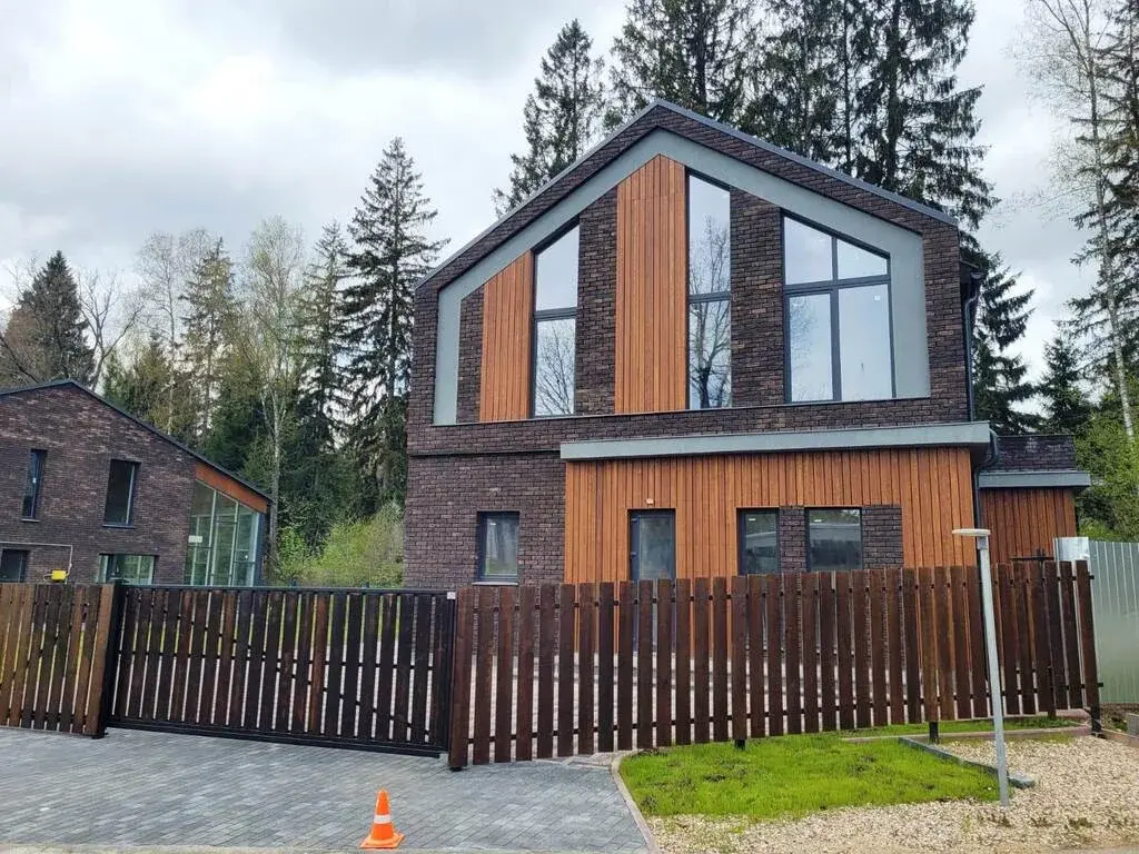 дом, го истра, дер.троица, кп радость, д.80 - Фото 1