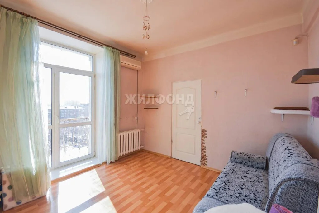 Продажа квартиры, Новосибирск, Сибиряков-Гвардейцев пл. - Фото 0