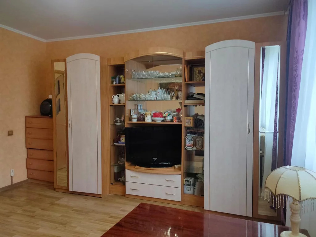 Сдам комнату в 3-к квартире, Москва г, Кантемировская улица 8к1 - Фото 1