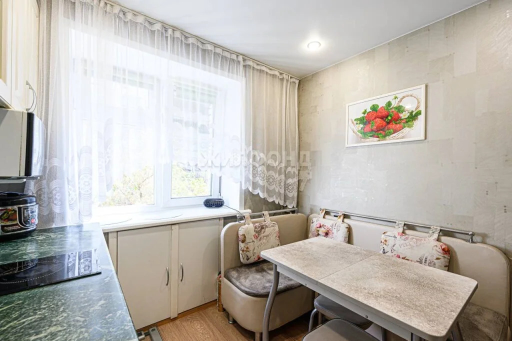 Продажа квартиры, Новосибирск, Комсомольский пр-кт. - Фото 2