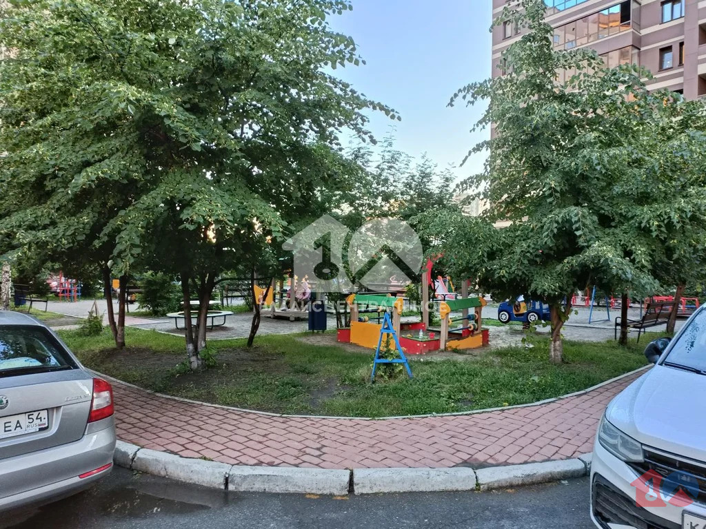 городской округ Новосибирск, Новосибирск, Военная улица, д.9, ... - Фото 1