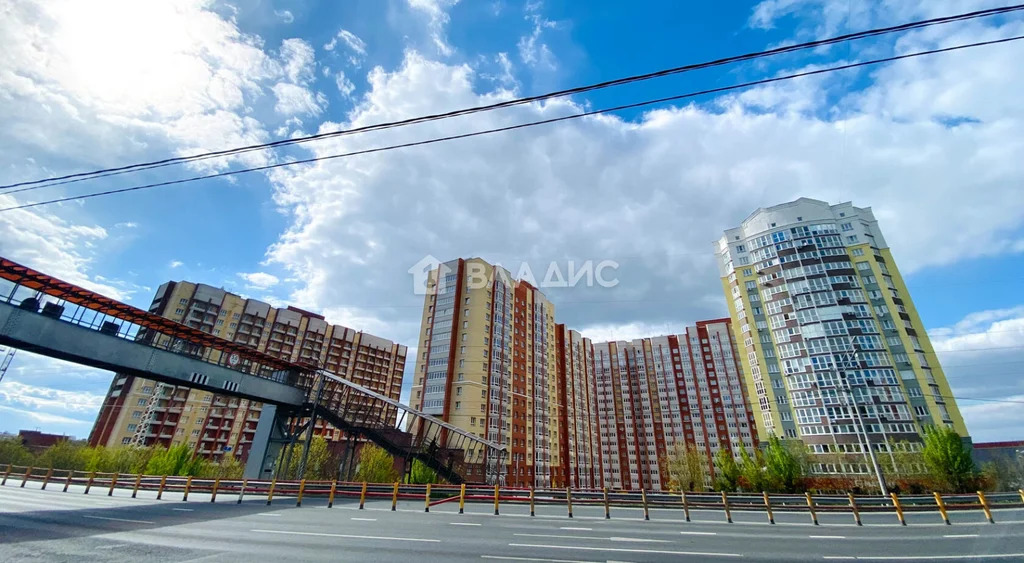 городской округ Владимир, улица Лакина, д.2А, 2-комнатная квартира на ... - Фото 0