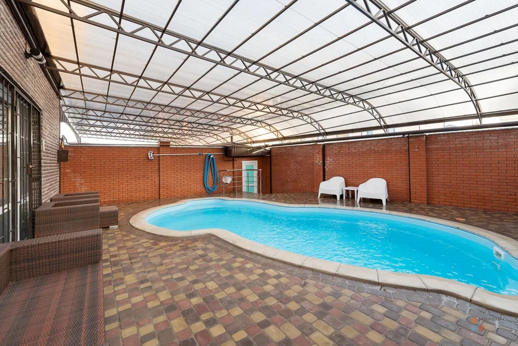 Продается дом с бассейном - Фото 1