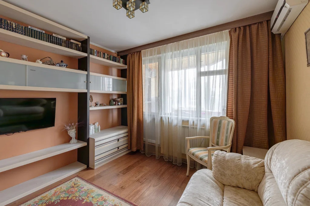 Продам 3-комн. квартиру 79.6 кв.м. - Фото 0