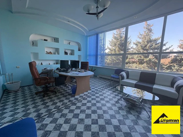 Продажа офиса, Ейск, Ейский район, ул. Армавирская - Фото 1