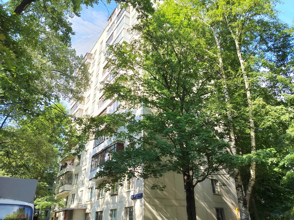 Продажа квартиры, ул. Металлургов - Фото 1