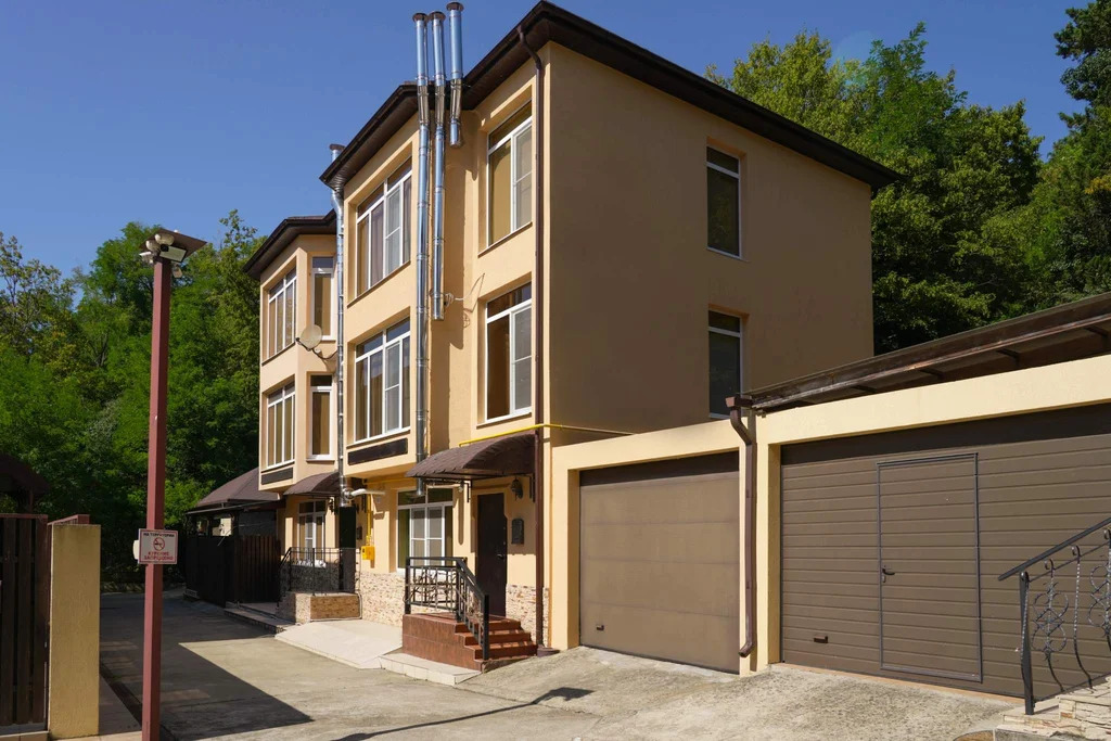 Этаж в доме 57.6 кв. м 150 метров до моря. Охраняемая территория - Фото 2