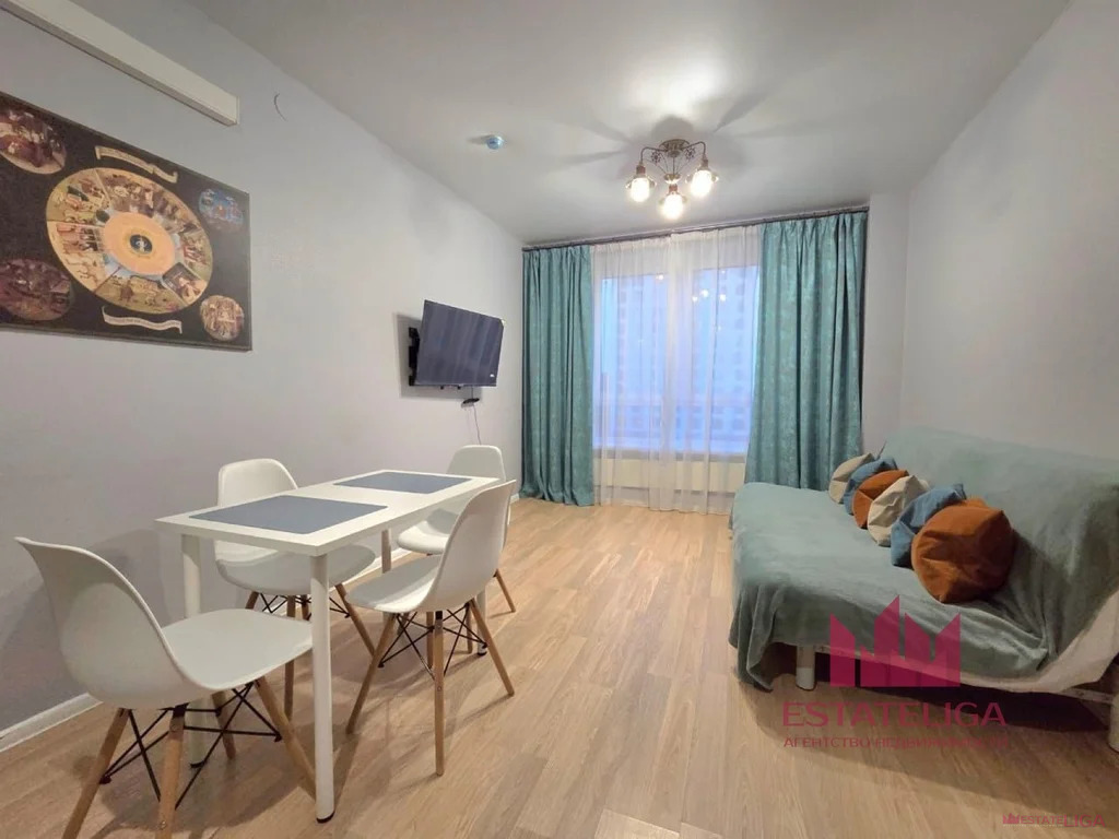 Продажа квартиры, ул. Поляны - Фото 1