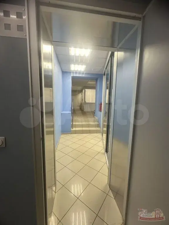 Магазин на первой линии с отд. входом + парковка - Фото 16