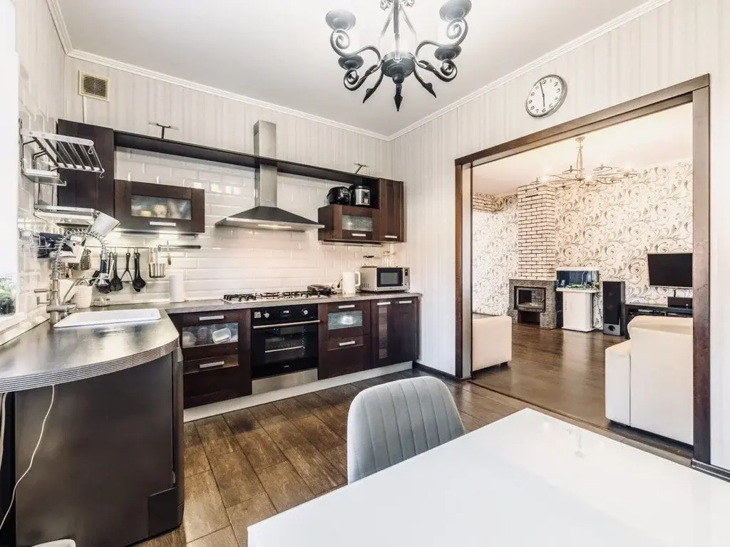 Дом 210м2 плюс мансарда 65м2 4 этажа с центр.коммуникациями - Фото 7