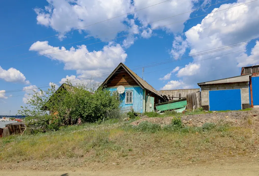 В продаже домик, расположенный в живописном городе Нязепетровске на ул - Фото 8