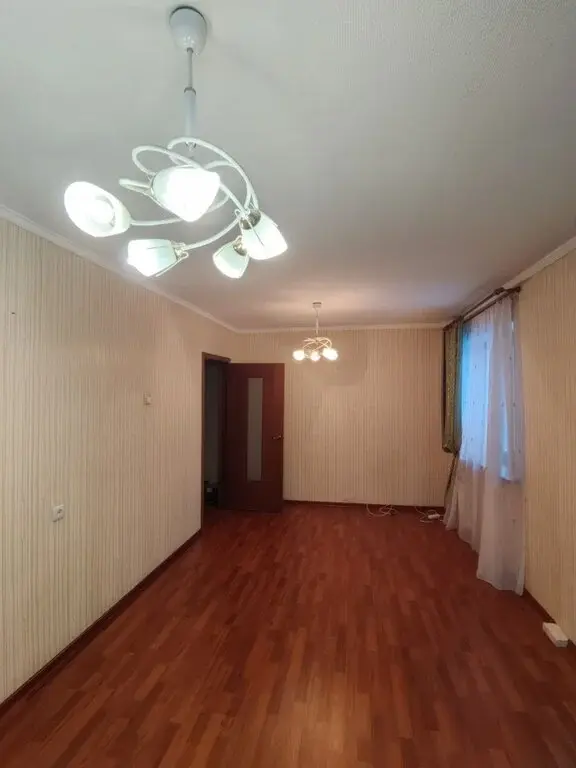 3-х комн кв пр. Ленина, 68, кухня 8,3 кв.м., в отл сост. 5 млн 500 тыс - Фото 2