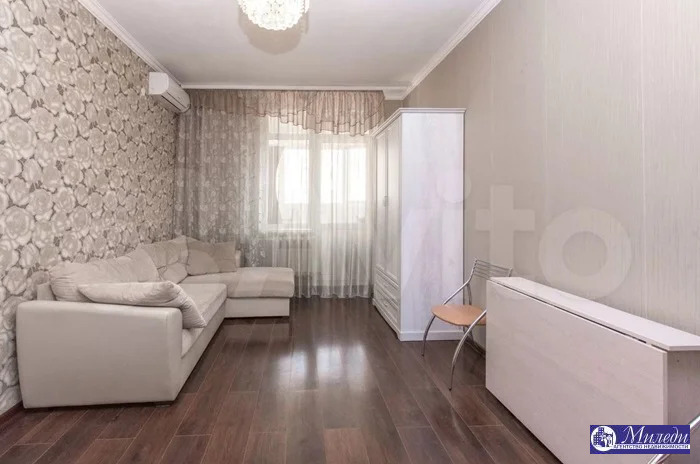 Продажа квартиры, Батайск, ул. Комарова - Фото 0