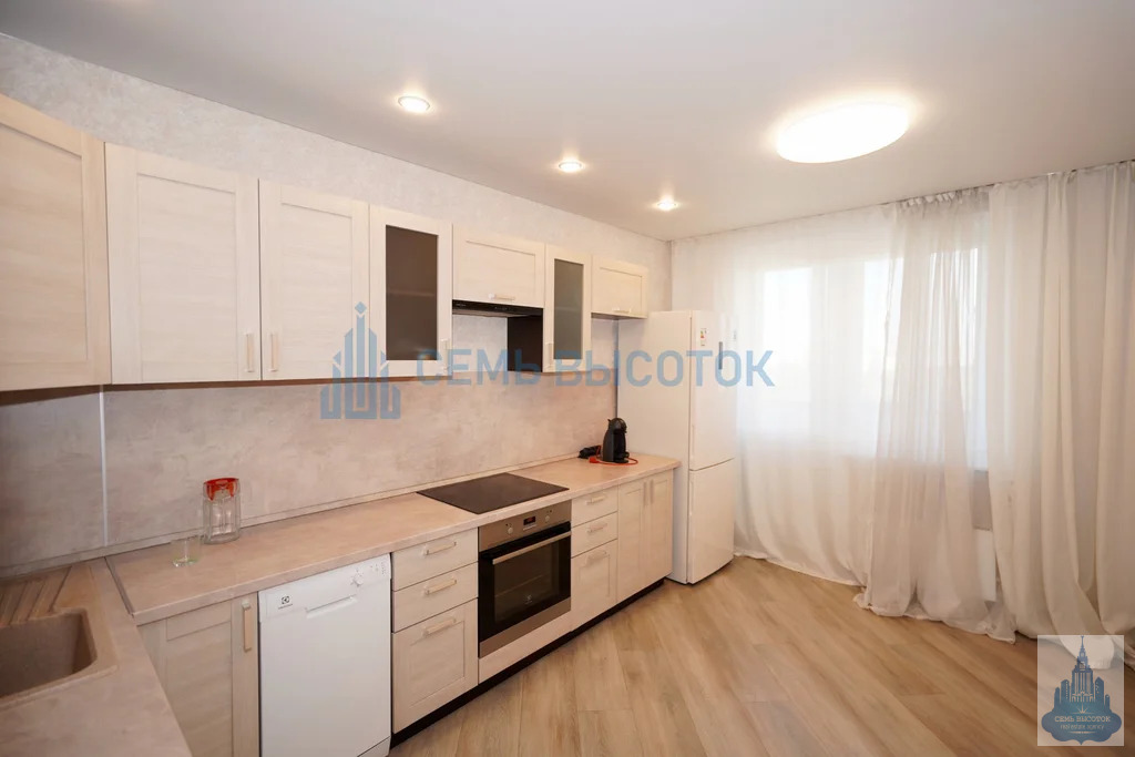 Продажа квартиры, ул. Маршала Савицкого - Фото 0