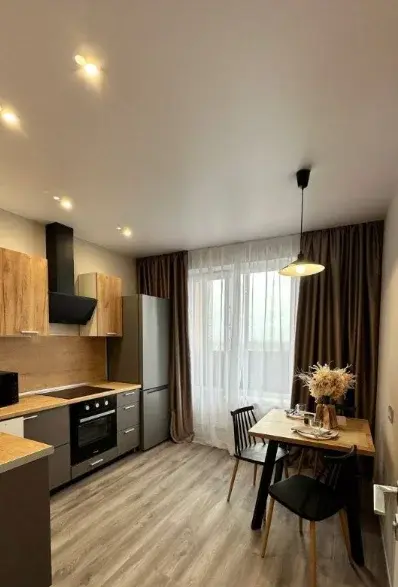 Космонавтов, 54 22000 руб./мес. - Фото 1