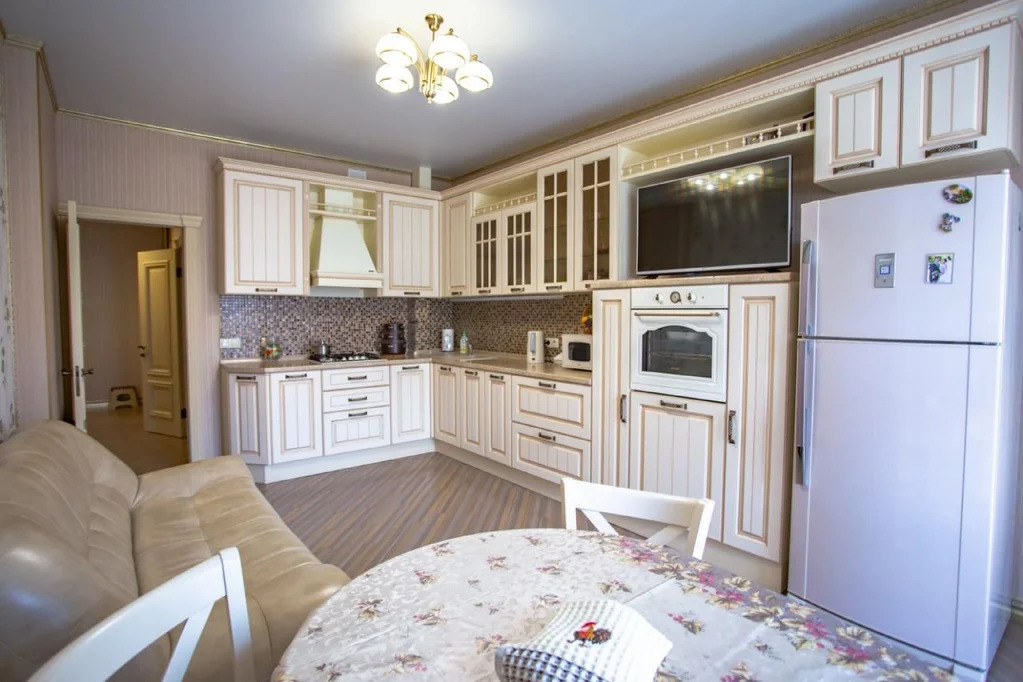 Продажа квартиры, Геленджик - Фото 1