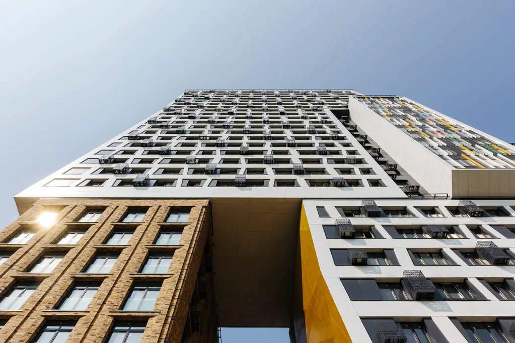 Продам 3-комн. квартиру 68.4 кв.м. - Фото 0