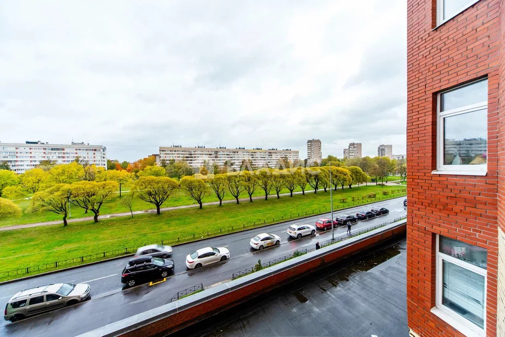 Санкт-Петербург, улица Турку, д.13к1, 4-комнатная квартира на продажу - Фото 31
