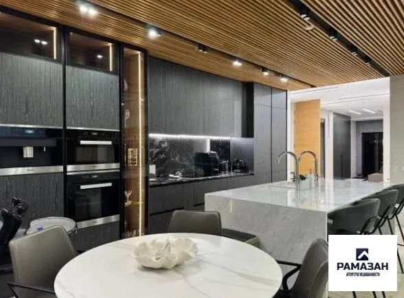 5-ком квартира ул.Альберта Камалеева, д.1 - Фото 1