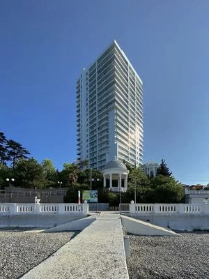 Продам трехкомнатную (3-комн.) квартиру, Черноморская (Хостинский р... - Фото 10