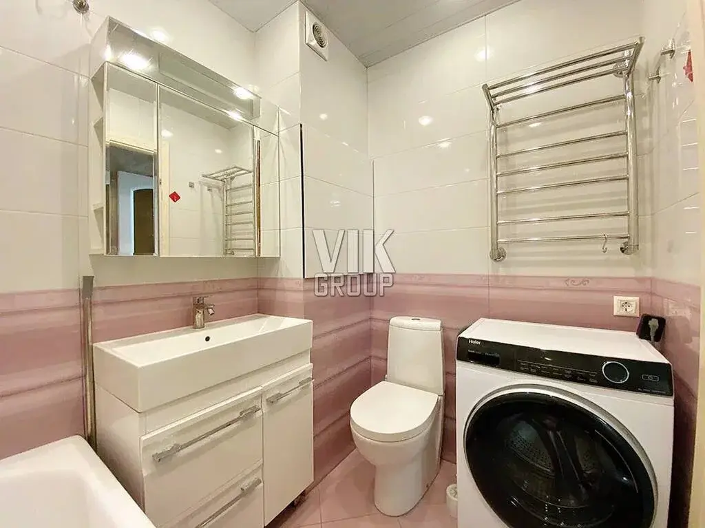 Предлагается светлая, с отличным ремонтом, трех комнатная квартира - Фото 14