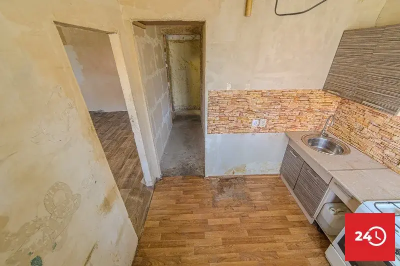 Продается 2 комнатная квартира по ул.Германа Титова, 24 Заводской р-н - Фото 10