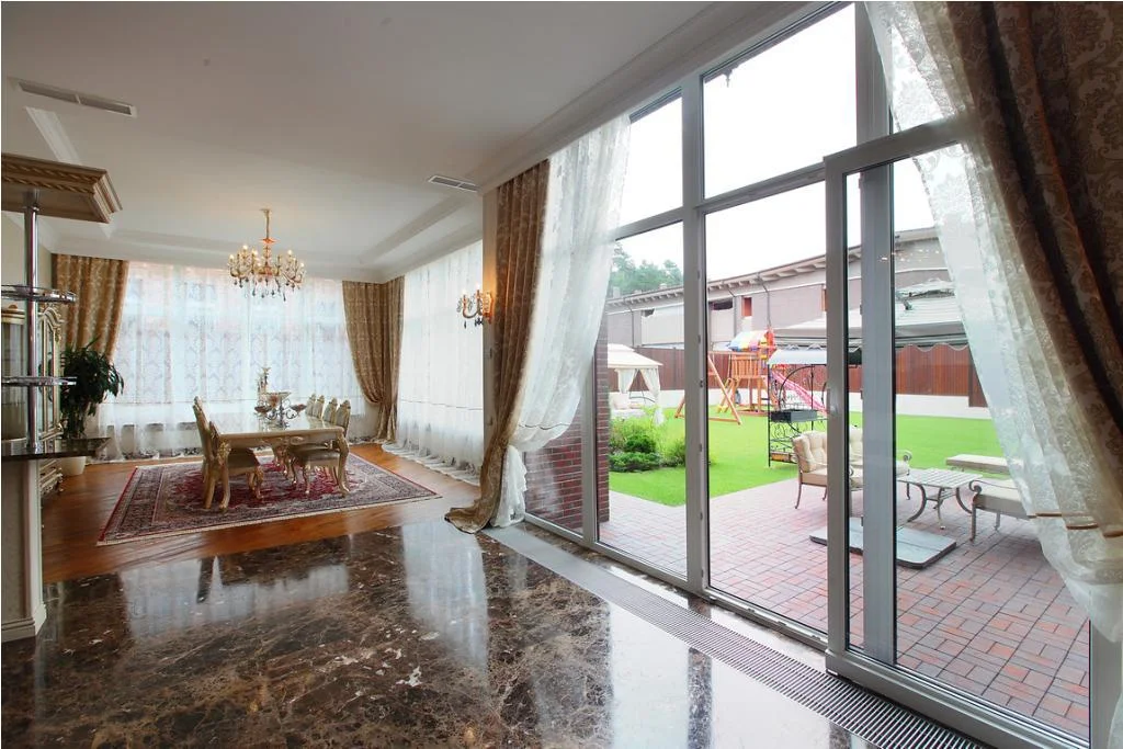 Продажа современого дома с панорамным остеклением с бассейоном на Риге - Фото 0