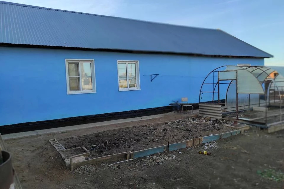 Поселок красноярск оренбургская область. Поселок красноярск оренбургская область. Айдырля храм георгия победоносца. Айдырля оренбург. Поселок кваркено.