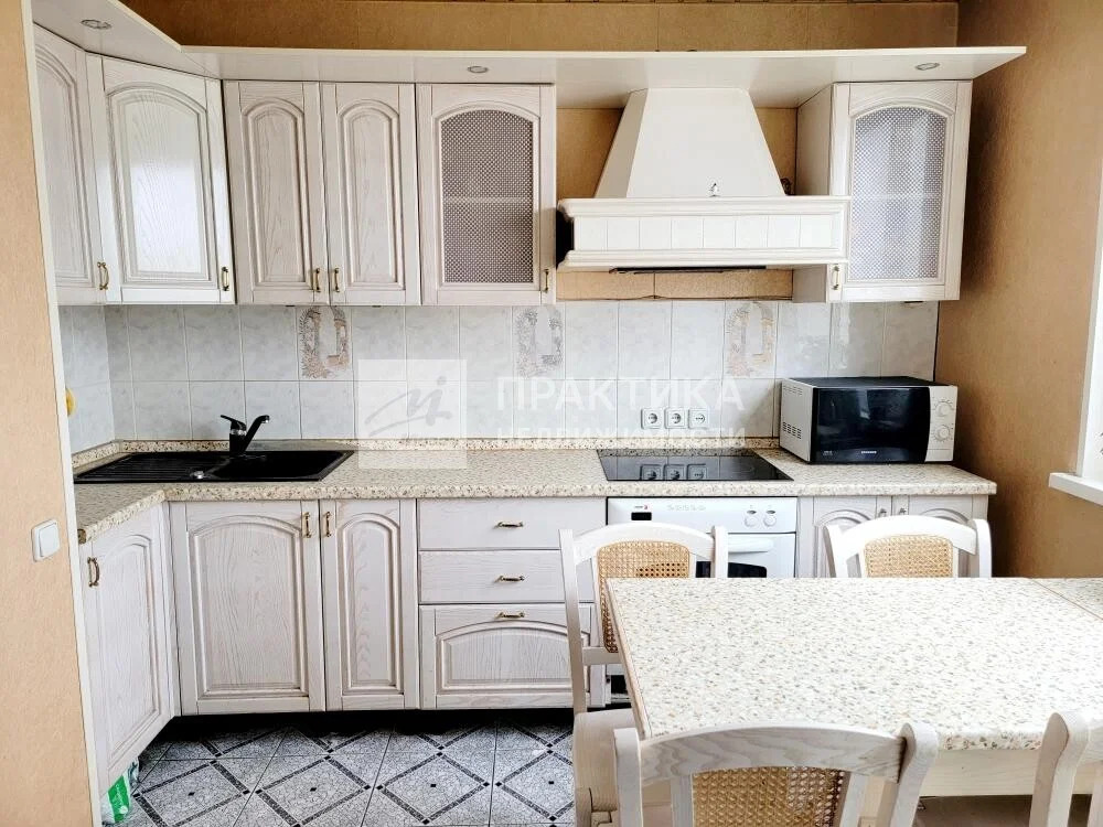 Продажа квартиры, ул. Новочеремушкинская - Фото 0