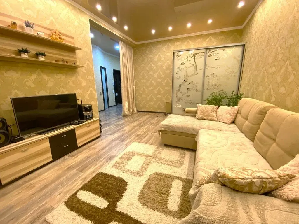 Продается 4-комнатная квартира с ремонтом,мебелью и кладовой в подарок - Фото 4