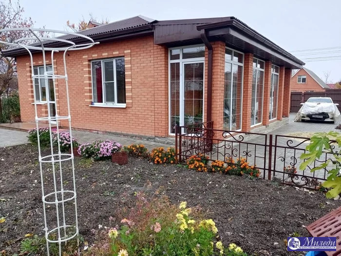 Продажа дома, Батайск, 10 Линия улица - Фото 1