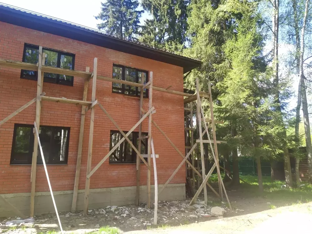 В пос.Софрино продается новый кирпичный дом 208 кв.метров на 17 сотках - Фото 1