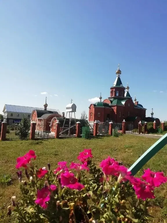 Продам 2 комнатную квартиру, село Гольяны, улица Совхозная 14 - Фото 2