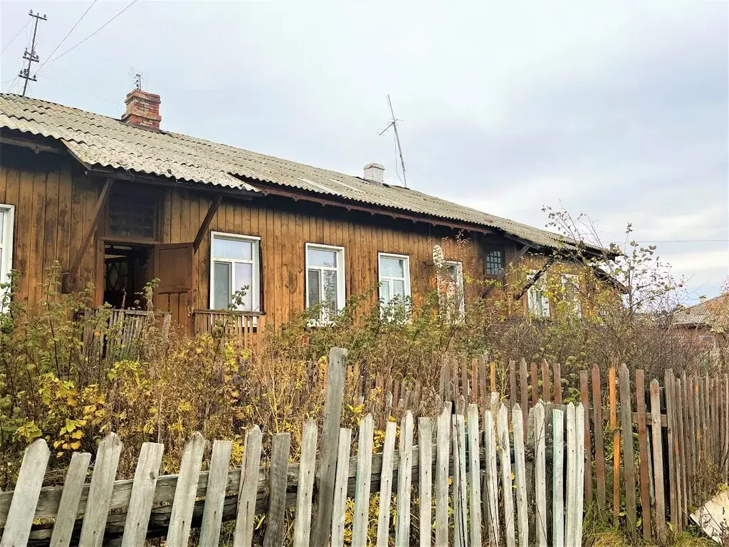 Продаётся дом-квартира в г. Нязепетровске по ул. Ползунова д.14 - Фото 2