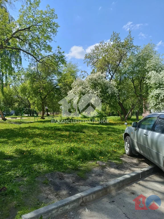 городской округ Новосибирск, Новосибирск, улица Макаренко, д.31, ... - Фото 3