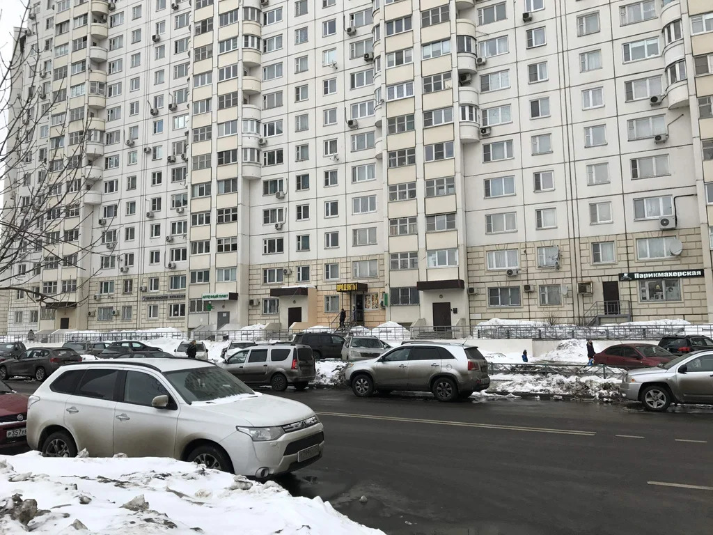 Торговое помещение 81 м2 в аренду - Фото 1