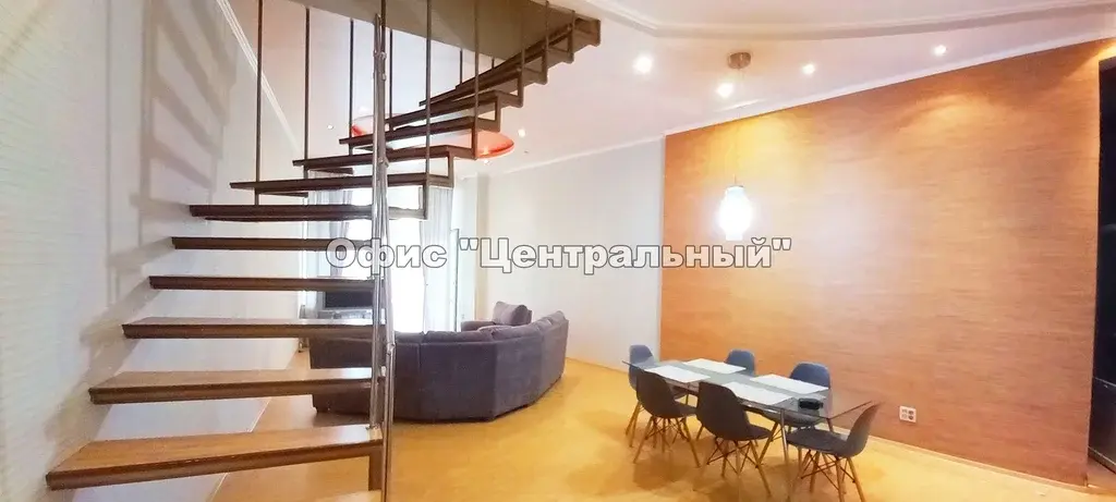 Цeнтр, paйон пр. Будeннoвского, квартира 146 кв.м. - Фото 1