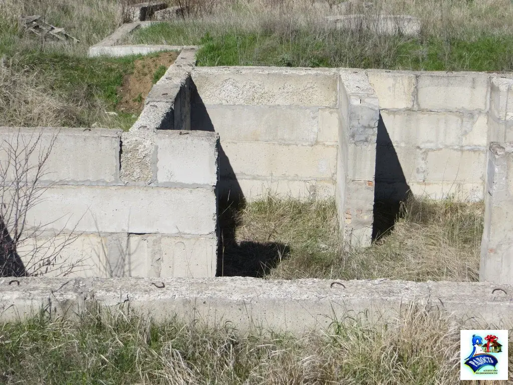 Продам большой участок с капитальным фундаментом. - Фото 3