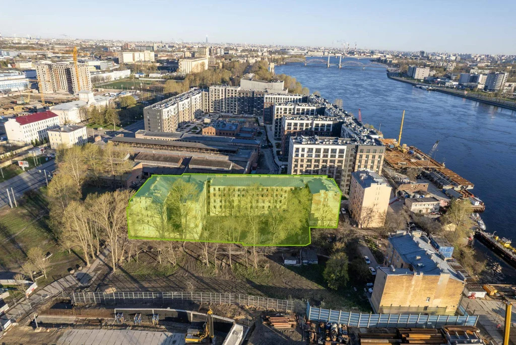 Продается здание 4420.5 м2 - Фото 0