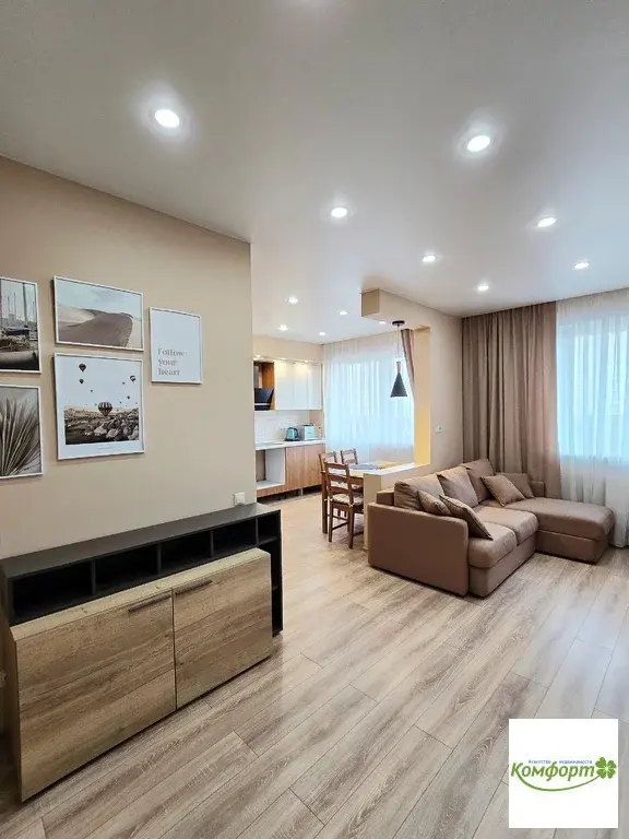 Продается 2 комнатная квартира в г. Раменское, ул. Лучистая, д.7 - Фото 1