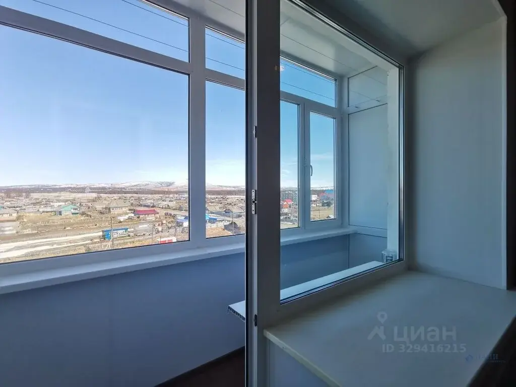 Купить двухкомнатную квартиру 56.4м ул. Советская, 64А, Магаданская .. - Фото 5