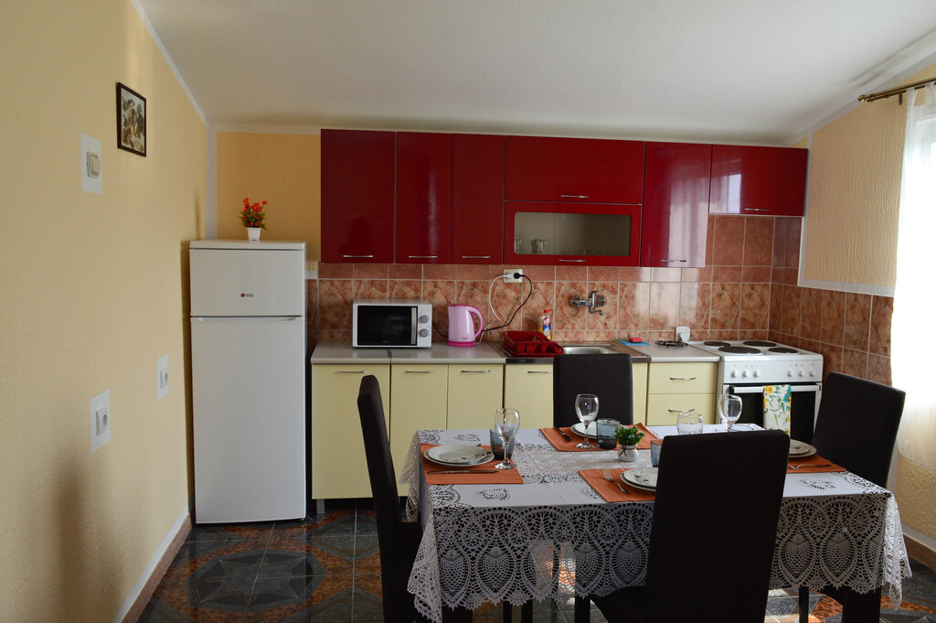 Продается 3-х этажный дом в зеленом пригороде г. Бар (Черногория) - Фото 5