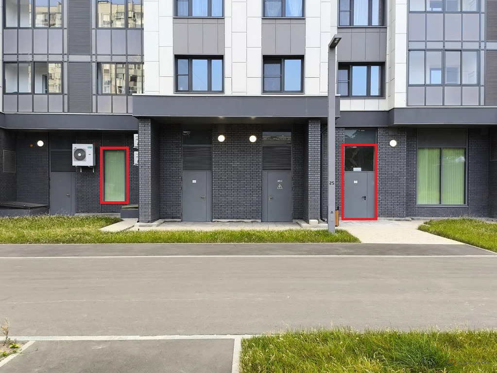 Продажа торгового помещения, ул. Стартовая - Фото 2