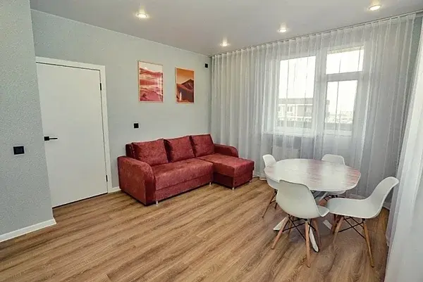 Сдается 2 к.кв. ул. Героя Ростовского 16/16кирп 54м. ремонт, - Фото 1